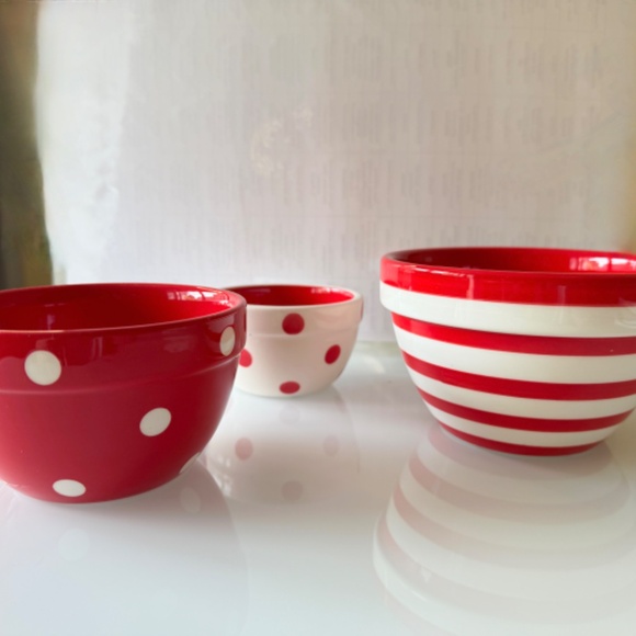 NWOT Nesting Bowls Red & White Terramoto Ceramic - Picture 4 of 7